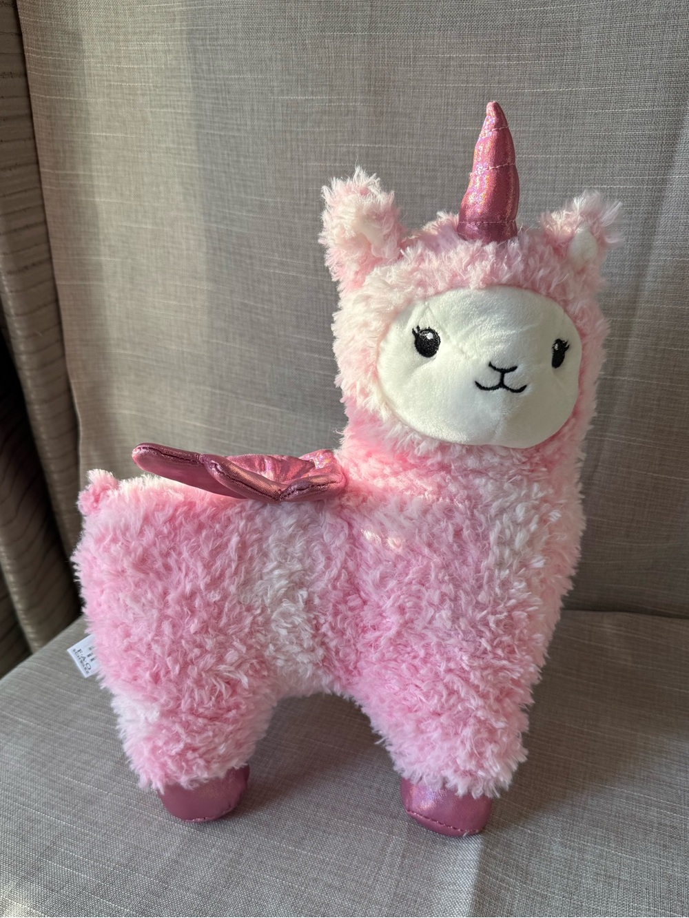 2021 Pink FAO Schwarz Glow Brights Llamacorn Plush Stuffed Animal Toy